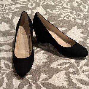 Cole Haan Black Suede The Go To Wedge Pump Women’s Size 7.5 WORN ONCE!